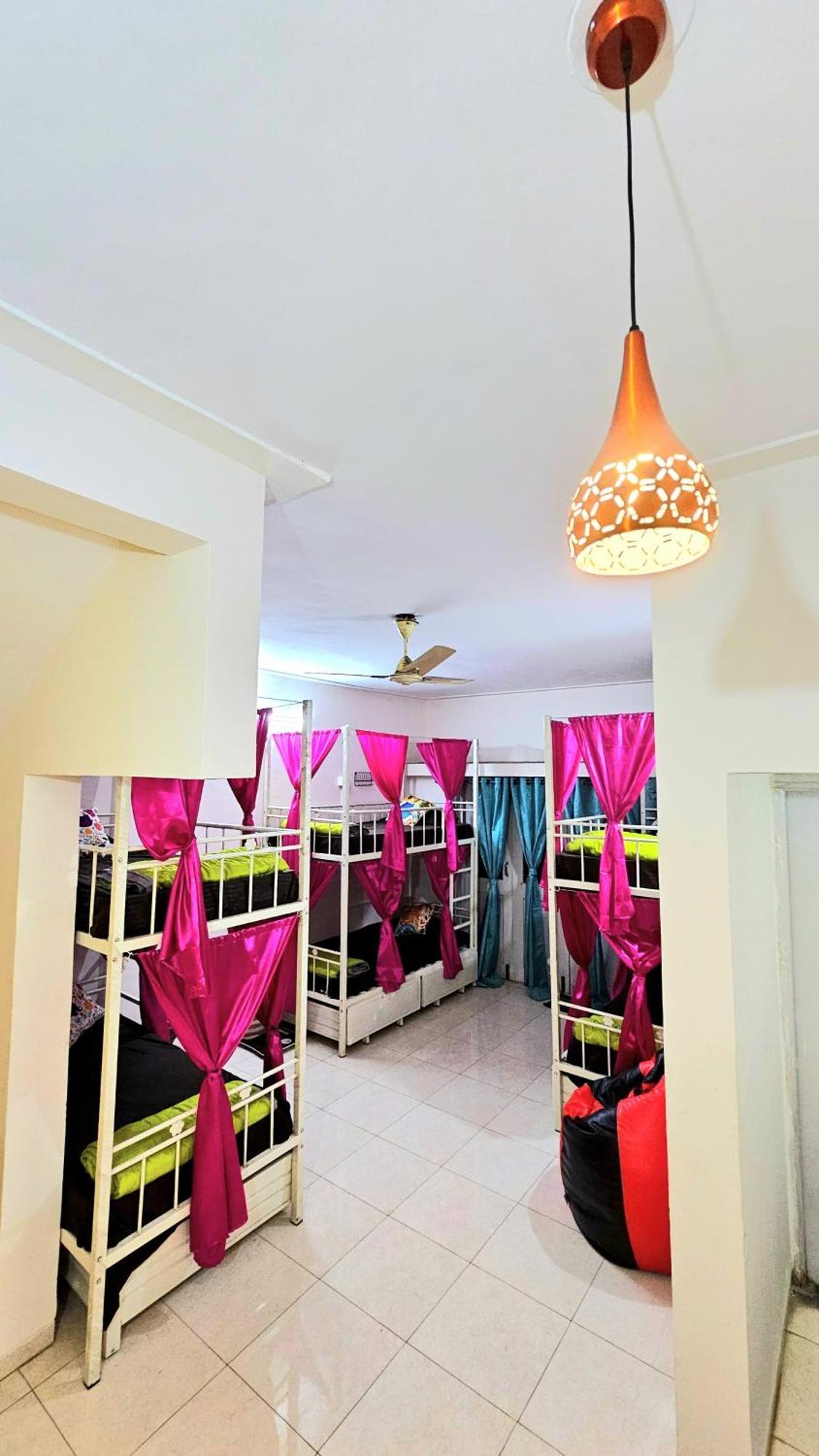 Elephant House - Boutique Hostel & Cowork Méribel Village Kültér fotó